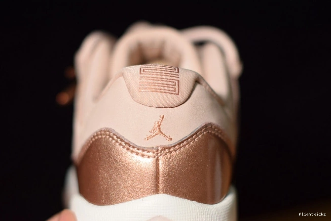 11 Air Low GS Gold Jordan Rose AH7860-105 1116